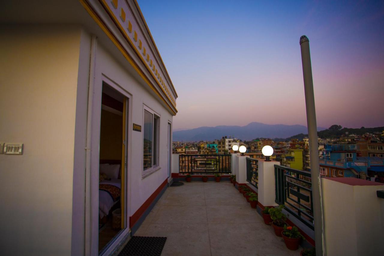 Blue Mountain Home Stay Katmandu Eksteriør billede